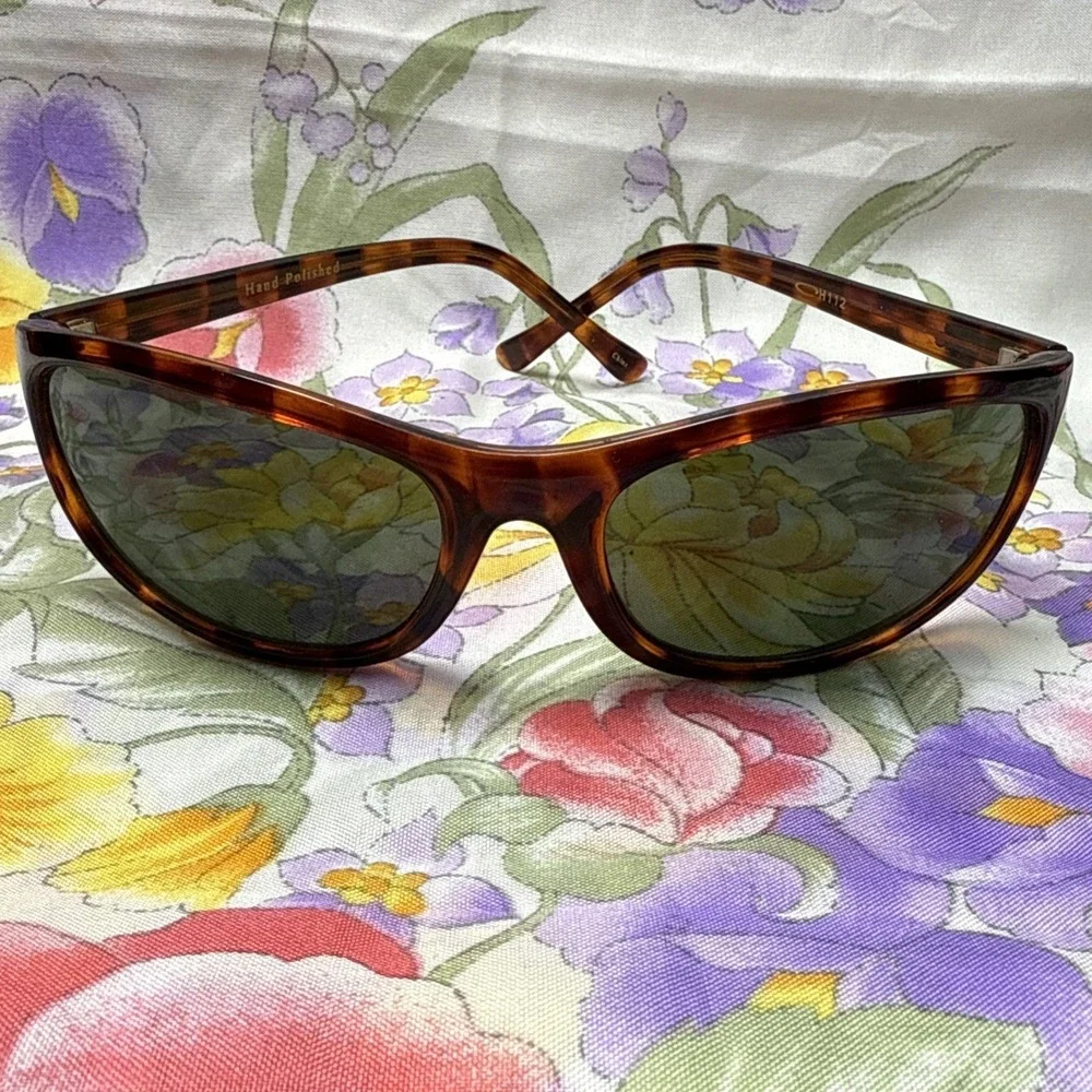 Vintage NASCAR Tortoise Shell Sunglasses Wrap Style Dark‎ Tint Racing